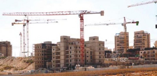 Jerusalem: Construction Works Ongoing in Abu Ghunaim Mount Settlement Photo by: Mohammed Elayan