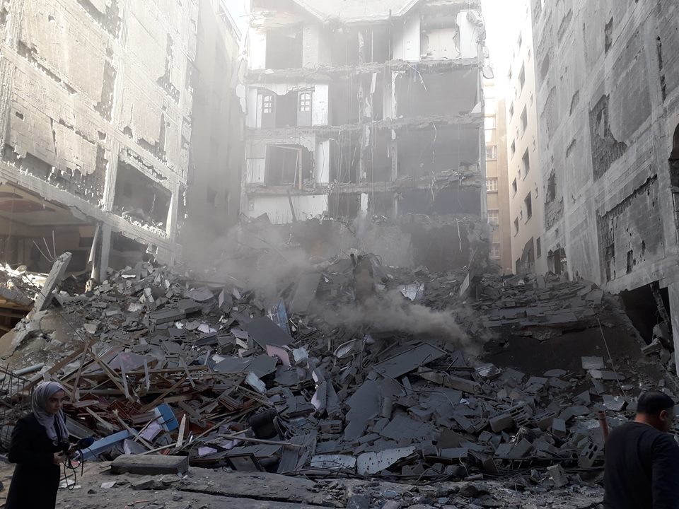 تصعيد عسكري اسرائيلي جديد في قطاع غزة، مقتل مدنيين فلسطينيين، وإصابة 20 آخرين، من بينهم خمسة اطفال وأربع نساء