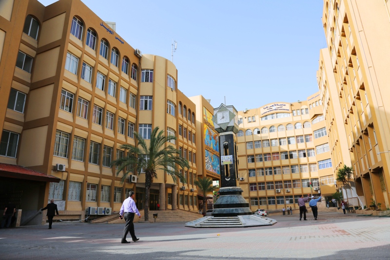 PCHR Condemns and Urges Public Prosecution to Open Investigation into Police Raid into al-Azhar University Campus in Gaza, Banning Kufiyah and Assaulting Students