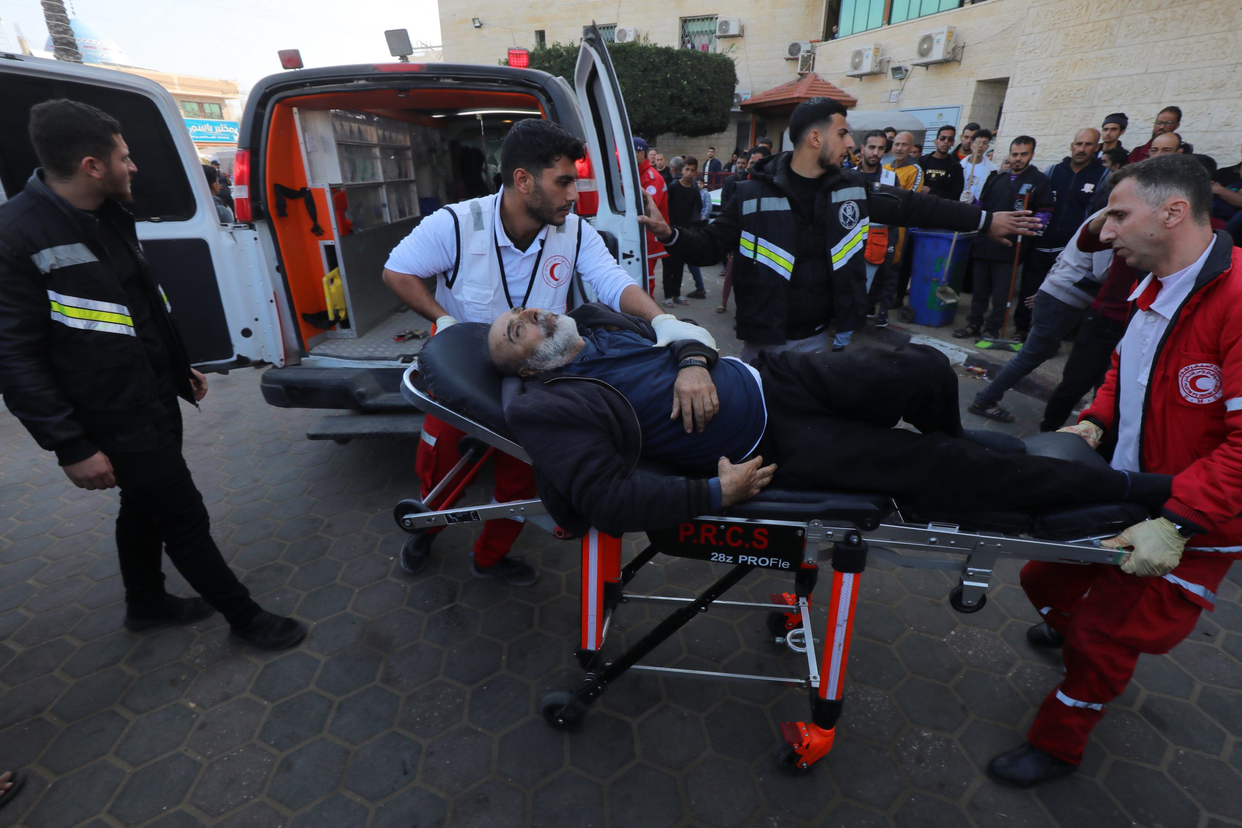 مؤسسات حقوق الإنسان الفلسطينية تدين تجدد الهجوم العسكري الإسرائيلي على غزة وتحذر من نكبة ثانية للفلسطينيين