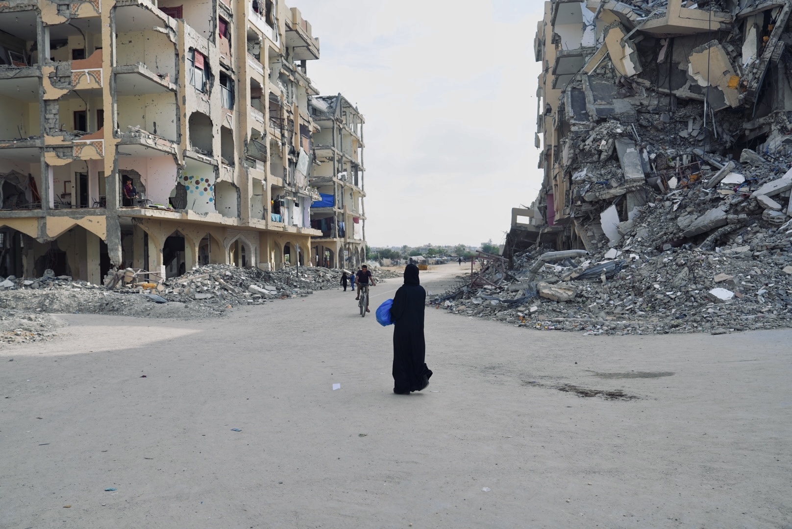بعد معاناة النزوح، قتل طفلي وأصيب زوجي وأبنائي بجروح خطيرة