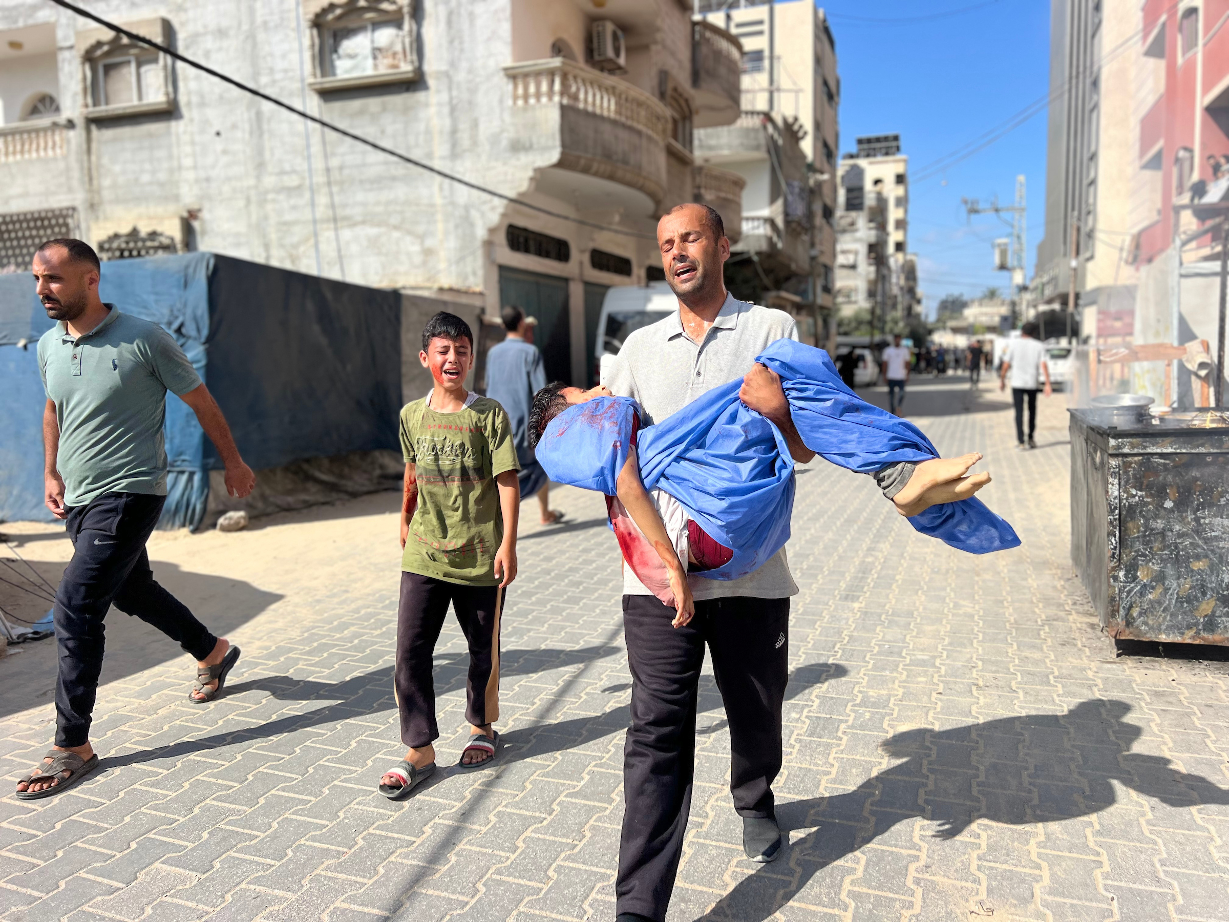 In Ongoing Campaign of Genocide and Forced Displacement: Israel Targets Displaced People Collecting Water in Nussairat