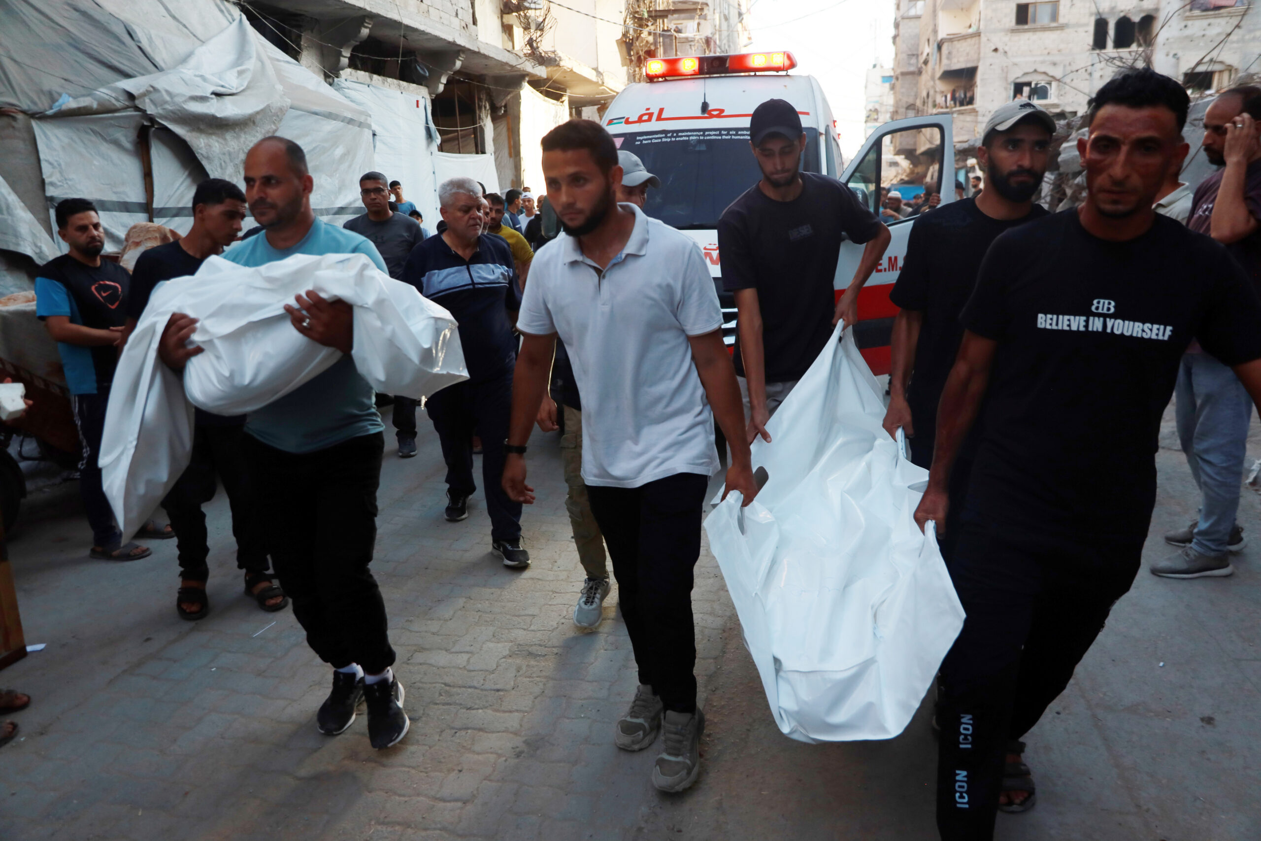 ضمن الإبادة الجماعية المتواصلة .. الاحتلال يكثف استهداف وقتل المدنيين في قطاع غزة