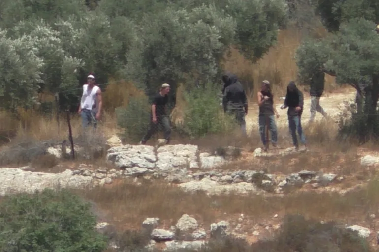 مقتل 4 مواطنين فلسطينيين خلال هجوم مشترك لقوات الاحتلال الإسرائيلي والمستوطنين في نابلس 