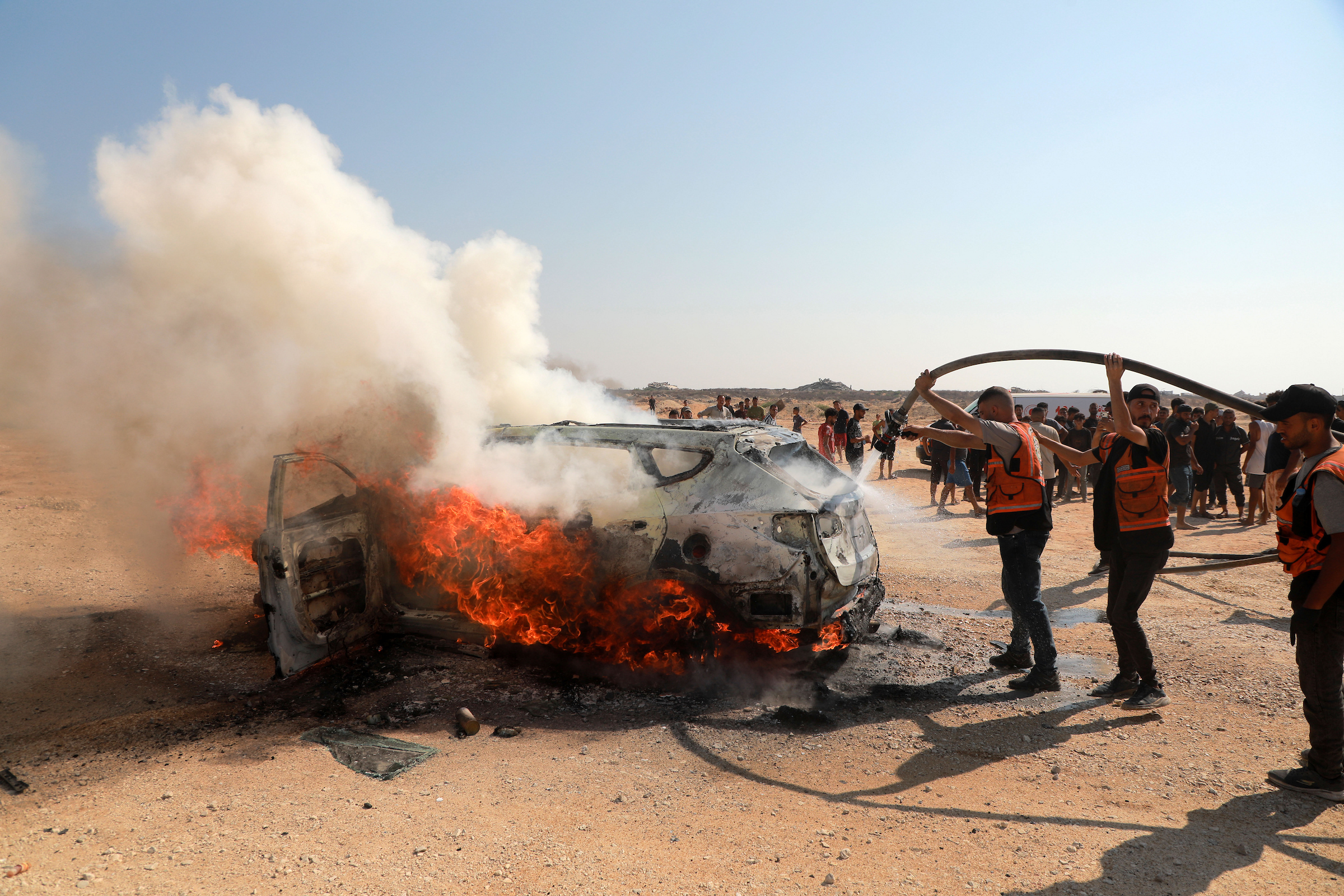 ضمن الإبادة الجماعية .. الاحتلال يكثف الاستهدافات الجوية وإطلاق النار على خيام النازحين في غزة